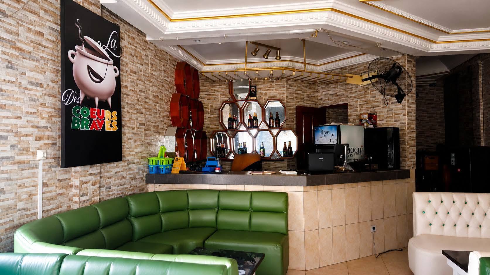 Le bar de La Marmite des Cœurs Braves